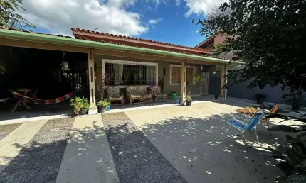 Casa à venda com 2 dorm - 500 m² - porto novo - caraguatatuba/sp