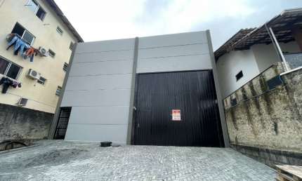 Galpão Comercial com excelente localização próximo a BR