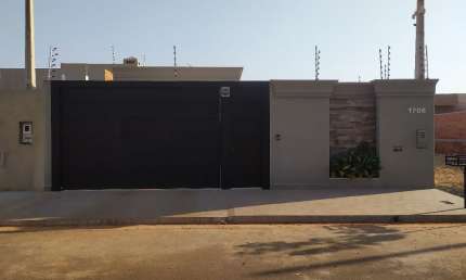 Excelente imóvel no Set Sul II, rico em armários, localização privilegiada da Zona Sul , um bairro aberto com estrutura de um Condomínio Fechado.