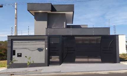 Linda casa residencial no Ary Attab, imóvel novo, recém construído, modelo moderno, na melhor localização da Zona Oeste de Rio Preto, ao lado do residencial Palestra.