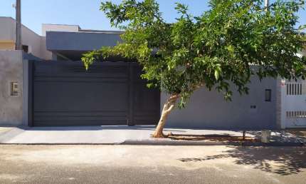 Casa residencial nova no Set Valley I, na melhor localização do Bairro, próximo a entrada principal, Academia do Bairro e do Supermercado Da Vila.