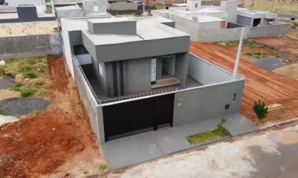 Casa Residencial novíssima no bairro Set Valley, design noderno, excelente localização, próximo ao Condomínio Alta Vista, fácial acesso a BR 153;