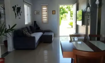 Casa com 2 quartos para alugar na Rua Maestro Mendanha, 165, Jardim dos Lagos, Guaíba por R$ 3.000