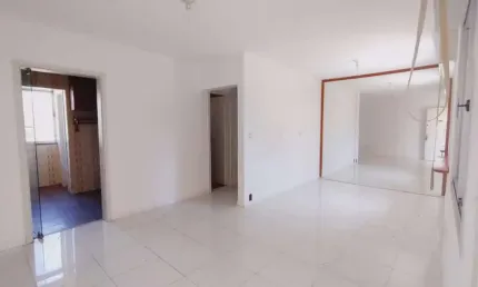 Apartamento com 3 quartos à venda na Beco Plínio Brasil Milano, 2217, Passo da Areia, Porto Alegre por R$ 279.000