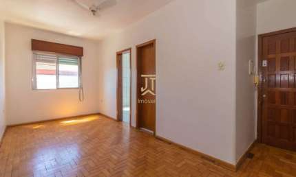 Apartamento com 2 quartos à venda na Rua Souza Reis, 556, São João, Porto Alegre por R$ 195.000