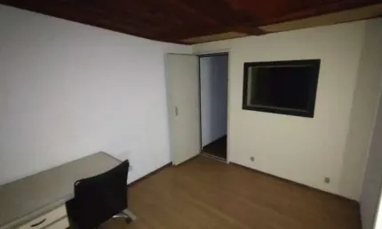 Sala comercial para alugar na rua vigário josé inácio, 250, centro histórico, porto alegre por r$ 700