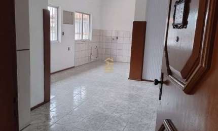 Apartamento com 1 quarto para alugar na Dr. José Montaury, 91, Centro, Guaíba por R$ 1.300