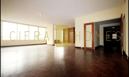 Apartamento à venda com 370 m², 4 dormitórios, 3 vagas de garagem, no melhor de Higienópolis