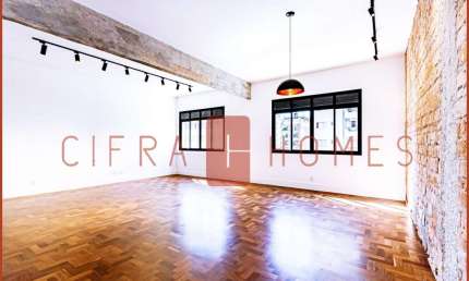 Apartamento charmoso à venda, totalmente reformado, com 210 m², 3 suítes, 1 vaga de garagem, no mel