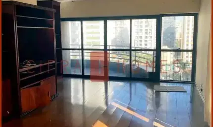Apartamento excelente e amplo à venda, com 190 m², 3 dormitórios (sendo 2 suítes), 3 vagas de garag