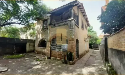 Casa à venda, para reforma, 480 m² total, 1 quadra do Pq Ibirapuera, Jd Paulista