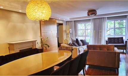 Apartamento de 174m² reformado, 3 dormitórios, sacada, lazer completo e 2 vagas, em localização pri