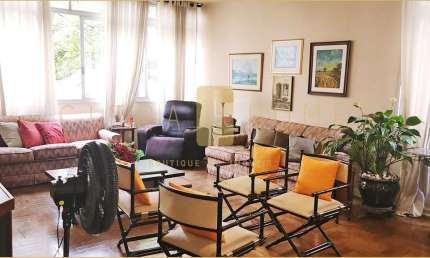 Apartamento à venda com 3 quartos, suíte, ampla sala, e 1 vaga, muito bem localizado no coração do