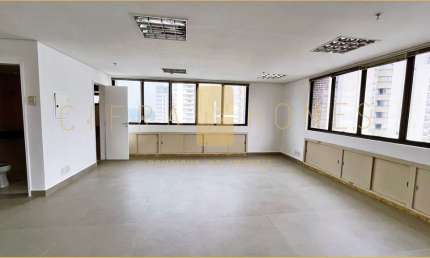 Conjunto comercial para venda/locação, 91 m², 2 vagas, no melhor do Campo Belo