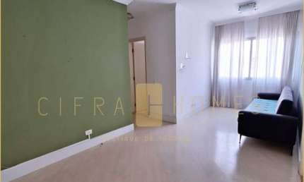 Apartamento disponível para venda, em Andar Alto com Vista para a Cidade, 2 Dormitórios e Ampla Sal