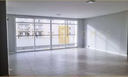 Apartamento duplex com 3 quartos, 2 suítes, com varanda e vista para o parque ibirapuera.