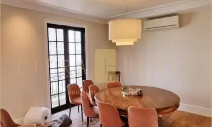 Apartamento exclusivo no jardim paulista com 2 suítes, lareira, sacadas e 2 vagas.