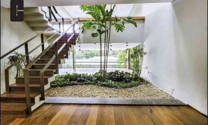 Casa disponível para venda, com 5 Suites, 8 Vagas, 730m², no Morumbi.