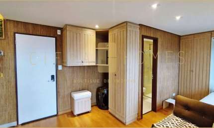 Studio mobiliado com varanda gourmet, vista para o parque e lazer completo.