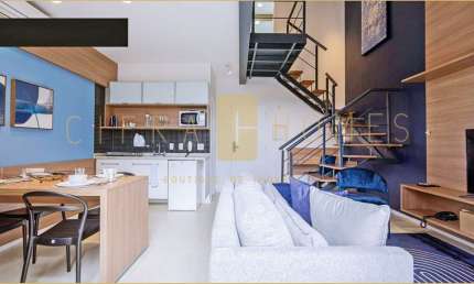 Duplex mobiliado com 2 quartos, varanda, lazer completo e serviços inclusos.