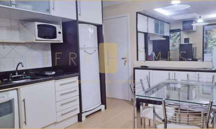 Apartamento aconchegante, com 1 dorm. e sala iluminada, para locação, com lazer completo.