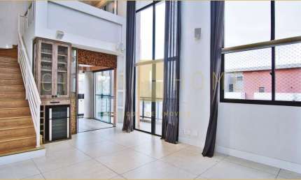 Apartamento de 184 m² com 3 Suítes, Pé-Direito Duplo e Vista Aberta na Vila Mariana