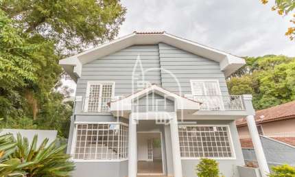 Casa com 335.06 m², 4 quartos sendo 3 suítes à venda no bairro Santo Inácio.