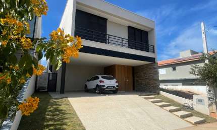 Lindo Sobrado , Reserva Ermida , Bairro - Eloy Chaves , Jundiaí -SP- R$ 1.750.000,00