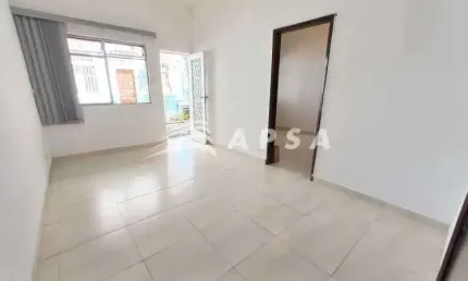 Casa com 2 quartos à venda na Rua Visconde de Abaeté, Vila Isabel, Rio de Janeiro, 100 m2 por R$ 460.000