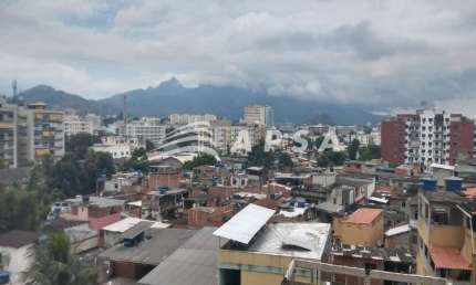EXCELENTE CONJUNTO DE SALAS COMERCIAL TOTALIZANDO 44M². 1 LOCAÇÃO, 2 BANHEIROS, 2 VAGA DE GARAGEM. C