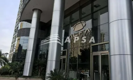 EXCELENTE CONJUNTO DE SALAS COMERCIAIS TOTALIZANDO 500M², 18 SALAS ALUGADAS JUNTAS, 18 BANHEIROS E D