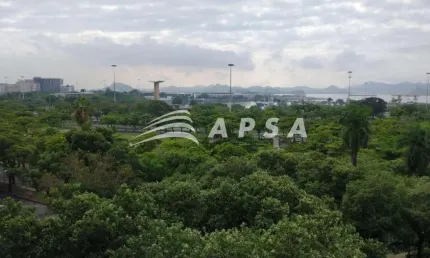 ÓTIMA OPORTUNIDADE DE ALUGUEL NA GLÓRIA! ESTE EXCELENTE IMÓVEL COMERCIAL OFERECE VÁRIAS ESTAÇÕES DE