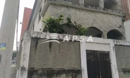ÓTIMA OPORTUNIDADE SITUADO NA AMARALINA.  CASA COM 356 M², 1 SALA DE ESTAR, 1 SALA DE JANTAR, 3 BANH