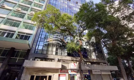 Próximo a estação do metrô, vlt, comércios variados, excelente sala comercial, com banheiro, ar cond