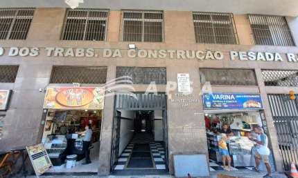 EXCELENTES SALAS, LOCALIZADAS JUNTO AO METRO DA AV. PRESIDENTE VARGAS. COM VIGIA ELETRÔNICO E CAMERA