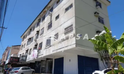 Apartamento com 02 quartos , sala cozinha. em ótima localização prox. a assembleia legislativa , pad