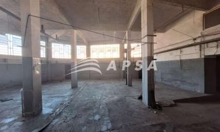 EXCELENTE PRÉDIO COMERCIAL COM GALPÃO, 950M² APROXIMADOS, POSSUINDO UM GALPÃO COM ESPAÇO BEM VASTO,