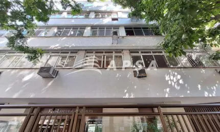 Ótimo conjugado de 23m², sala/quarto, cozinha e banheiro, imóvel próximo ao metrô flamengo, ampla va