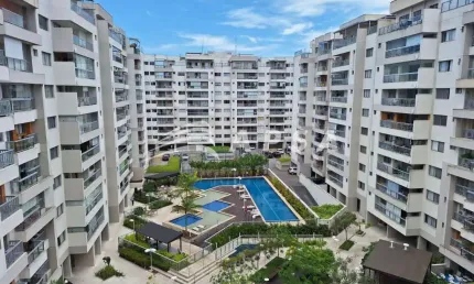 EXCELENTE IMÓVEL EM CONDOMÍNIO COM TOTAL INFRAESTRUTURA (PISCINA, SAUNA, CHURRASQUEIRA, SALÃO DE FES