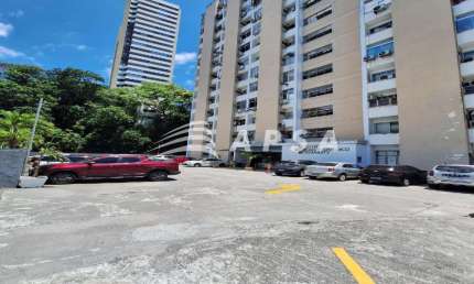 APSA ALUGA:       EXCELENTE OPORTUNIDADE COMERCIAL NA AVENIDA GARIBALDI.      SALA COMERCIAL COM 136