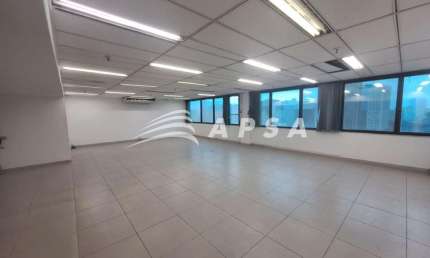 EXCELENTE ANDAR COMERCIAL LOCALIZADO NO CENTRO DO RIO DE JANEIRO, 500M² NO TOTAL, ANDAR TOTALMENTE R