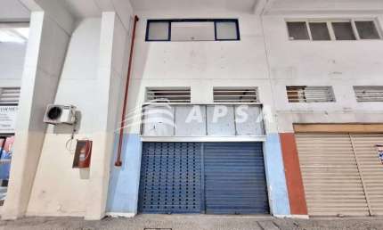 ÓTIMA LOJA DE 60 M²: SENDO LOJA DIVIDIDO EM TRÊS ANDARES, COM COPA /COZINHA, JIRAU , BANHEIRO  E EST