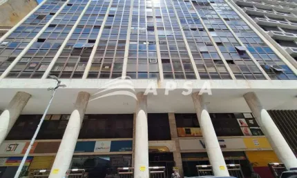 ÓTIMA SALA COMERCIAL COM LOCALIZAÇÃO ESTRATÉGICA NO CENTRO DO RIO PRÓXIMO ÀS PRINCIPAIS AVENIDAS E C