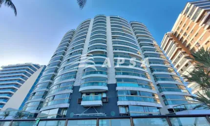 Apartamento frente mar, semi mobiliado, condomínio com infraestrutura, sendo 75 m² sala/ cozinha, va