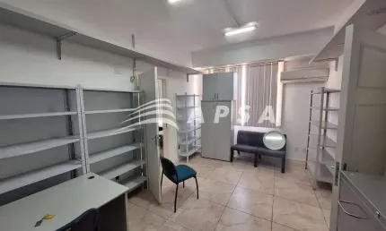 EXCELENTE SALA COMERCIAL DE 61M², LOCALIZADA NO CORAÇÃO DO CENTRO DO RIO DE JANEIRO. ESTE ESPAÇO JÁ