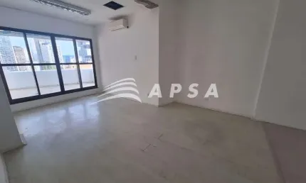 COBERTURA NO CENTRO DA CIDADE RUA URUGUAIANA. EXCELENTE OPORTUNIDADE DE ESTABELECER O SEU NEGOCIO NO