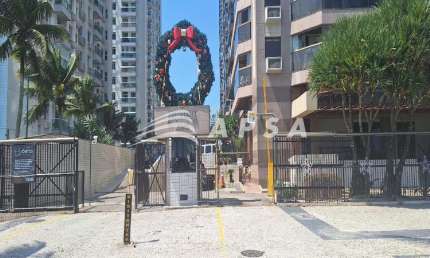 EXCELENTE APARTAMENTO, 04 QUARTOS, NA AVENIDA LÚCIO COSTA - BARRA DA TIJUCA. LOCALIZADO NO PRESTIGIA