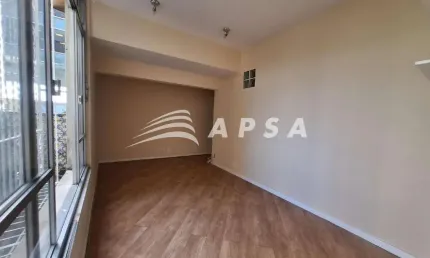 APARTAMENTO EM BOTAFOGO, A POUCOS PASSOS DA FGV, EM UM APARTAMENTO QUE UNE CONFORTO E PRATICIDADE. A