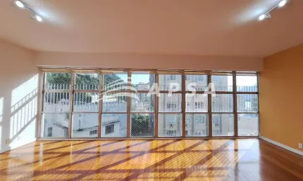 APARTAMENTO 3 QUARTOS COM VISTA PARCIAL DA LAGOA! BELÍSSIMO IMÓVEL DE 125M², COM 3 QUARTOS, SENDO 1