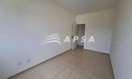 APARTAMENTO DOIS QUARTOS PRAÇA SECA. ESTE APARTAMENTO RECÉM REFORMADO É A OPORTUNIDADE QUE VOCÊ ESPE